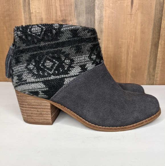 Toms Leila Suede Aztec Heeled Ankle Boot Dark Gray Black Sz 6 - Picture 3 of 12